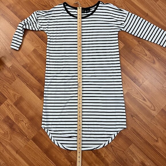 Press Soft Knit Tshirt Dress Black & White Stripe Knee Length Sz S Small - Picture 7 of 7